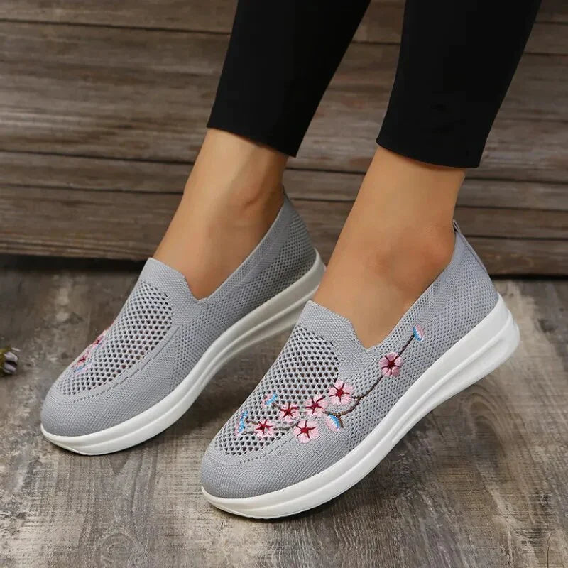 Tênis Feminino Confort Flower