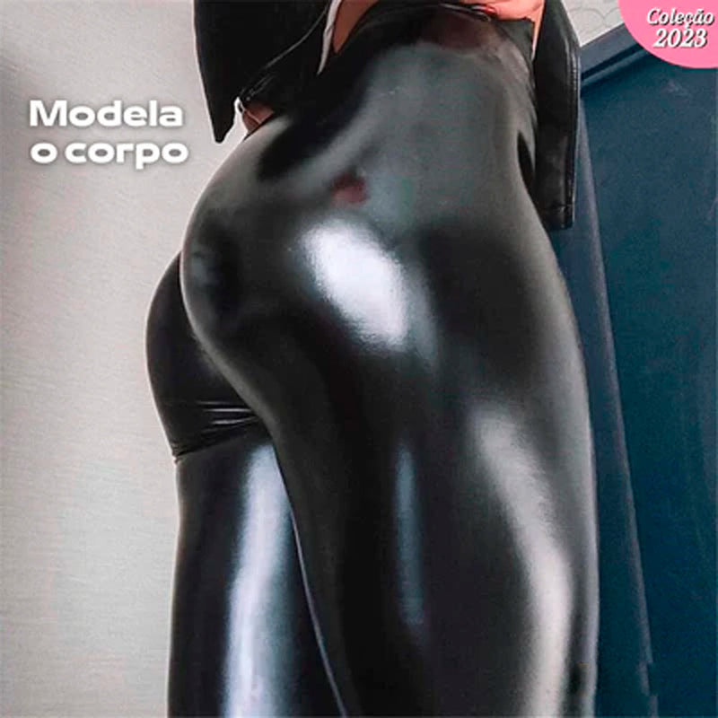 Calça de Couro Aveludada